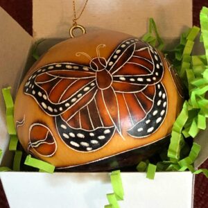 Monarch Butterflies Gourd Ornament: Light